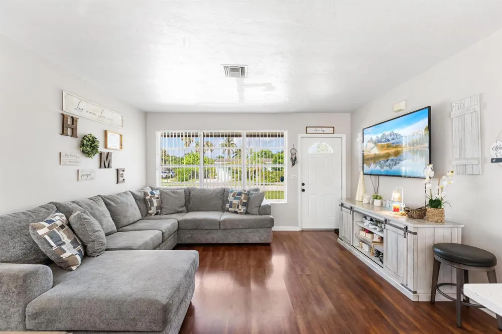 153 Abaco Drive Palm Springs, FL 33461
