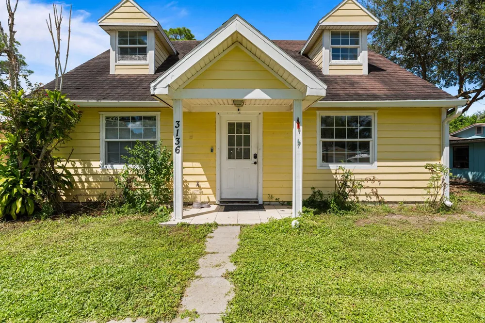 3136 2nd Street Vero Beach, FL 32968