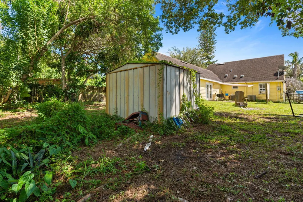 3136 2nd Street Vero Beach, FL 32968