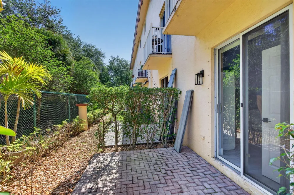 2457 NE 14th Street #2457 Pompano Beach, FL 33062