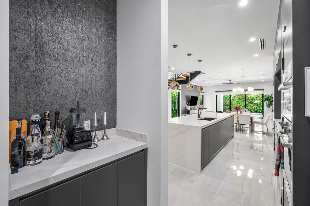 1123 NE 12th Avenue #A Fort Lauderdale, FL 33304