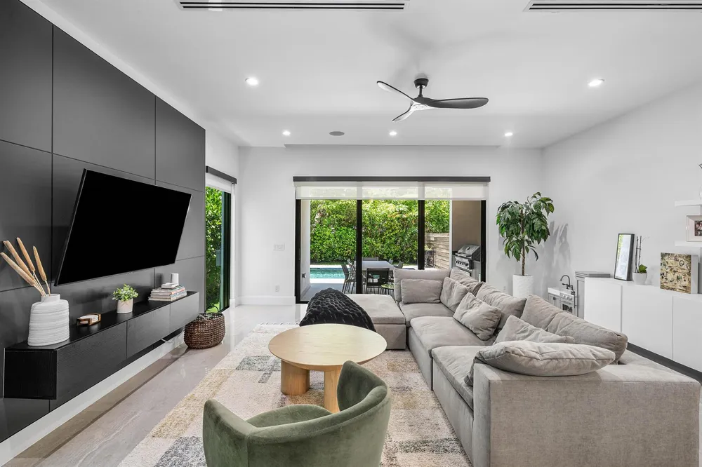 1123 NE 12th Avenue #A Fort Lauderdale, FL 33304