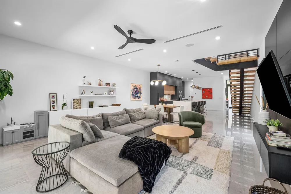 1123 NE 12th Avenue #A Fort Lauderdale, FL 33304