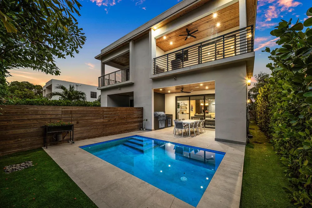 1123 NE 12th Avenue #A Fort Lauderdale, FL 33304