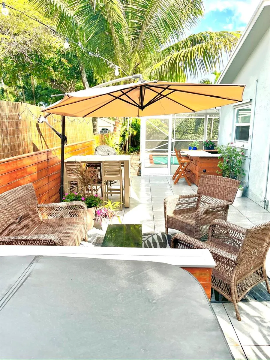 2807 SW 13th Court Deerfield Beach, FL 33442