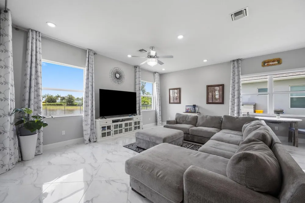 5669 Liberty Lane Westlake, FL 33470