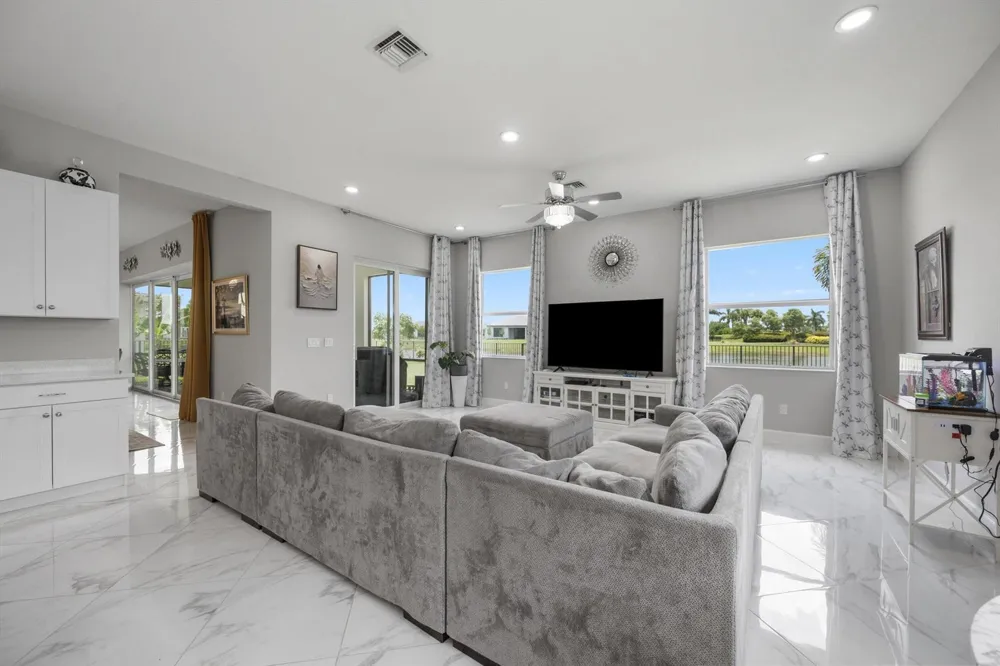 5669 Liberty Lane Westlake, FL 33470
