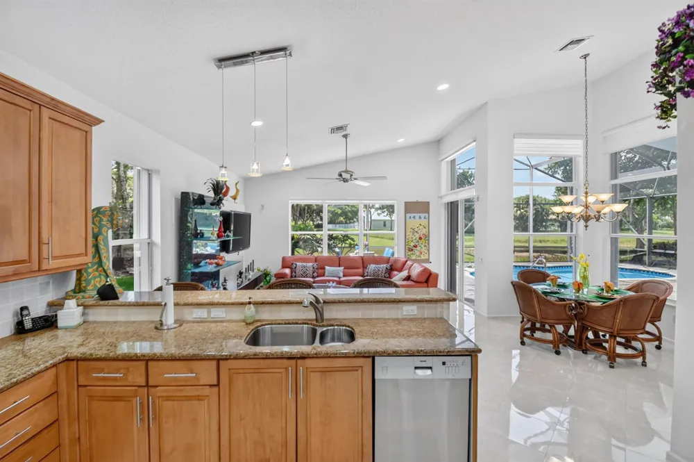 6550 Sand City Way Delray Beach, FL 33446