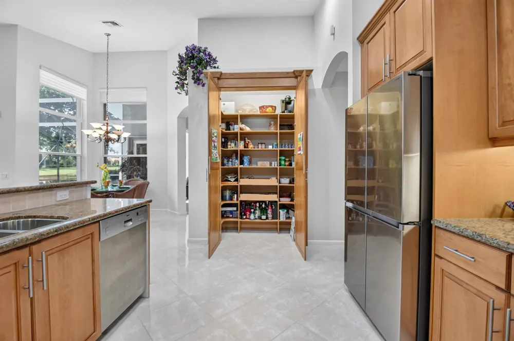 6550 Sand City Way Delray Beach, FL 33446
