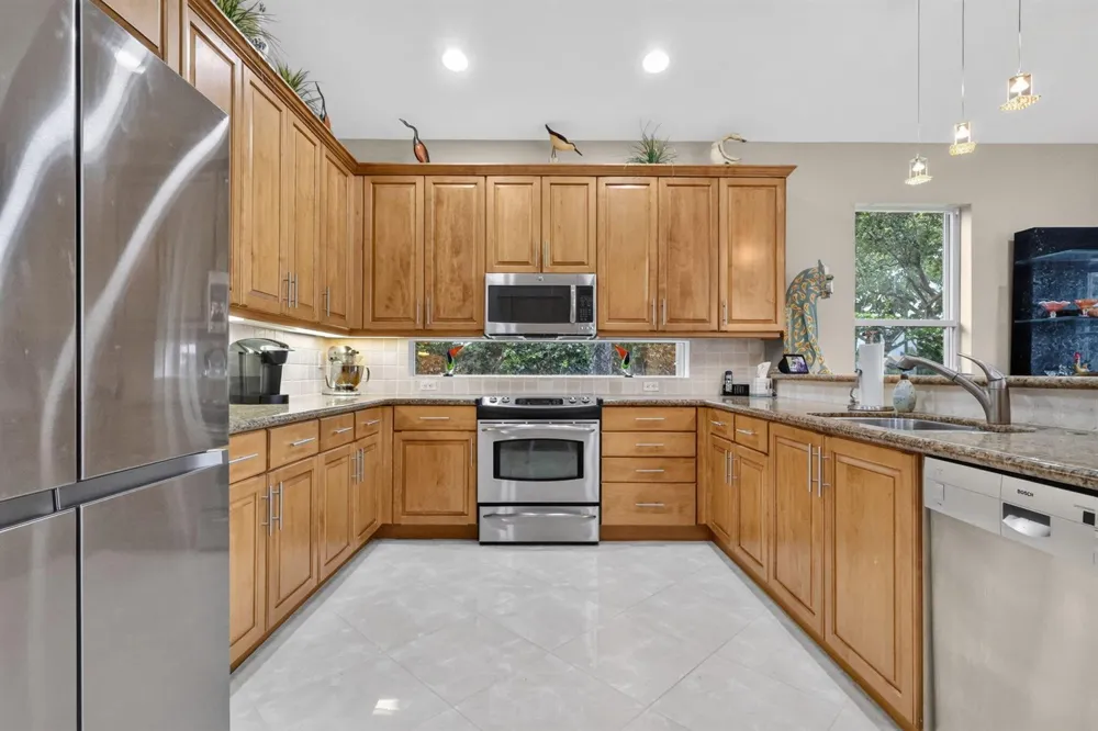 6550 Sand City Way Delray Beach, FL 33446
