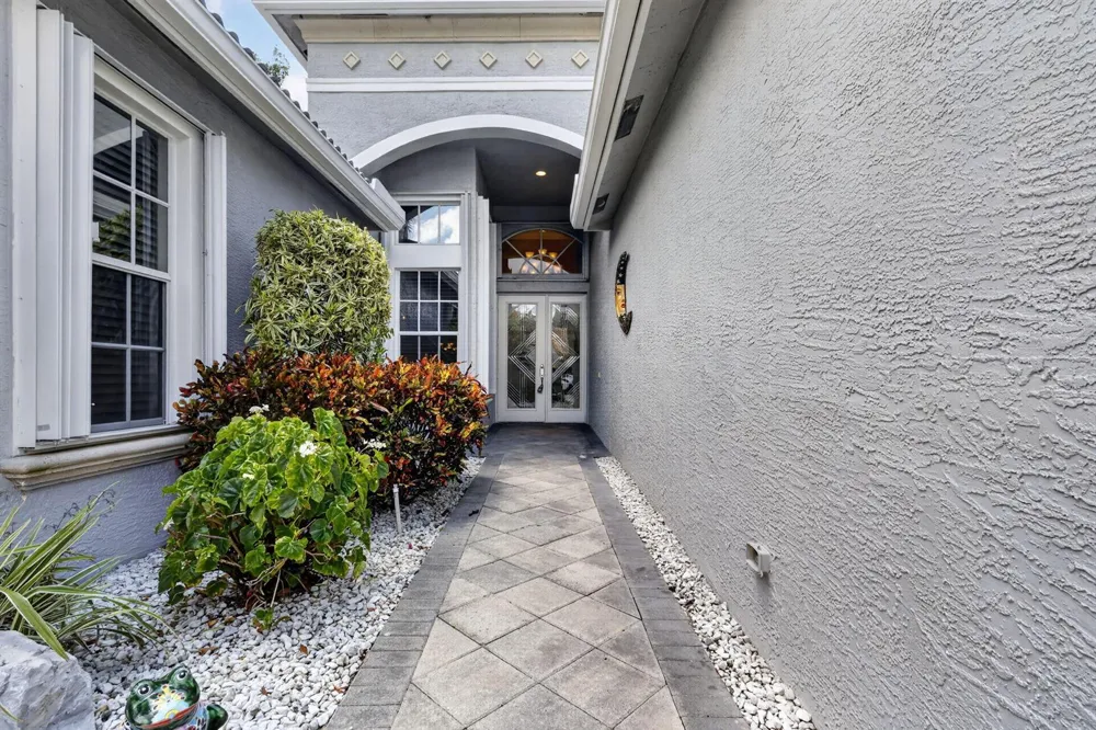 6550 Sand City Way Delray Beach, FL 33446