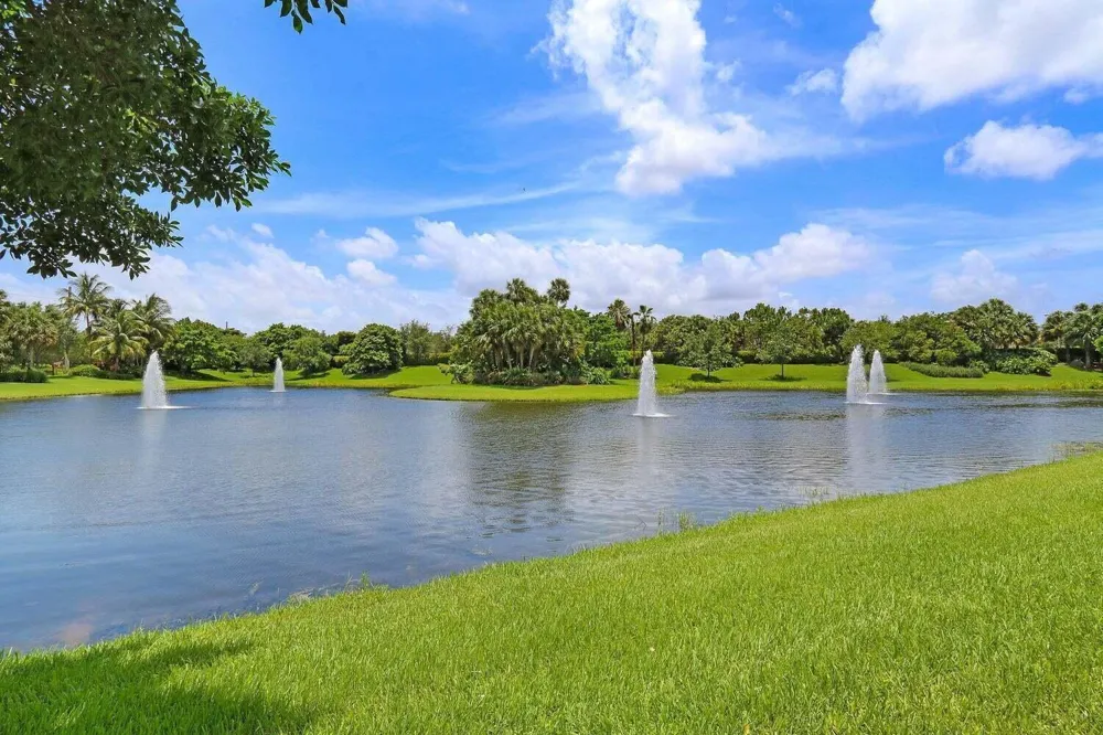 6550 Sand City Way Delray Beach, FL 33446