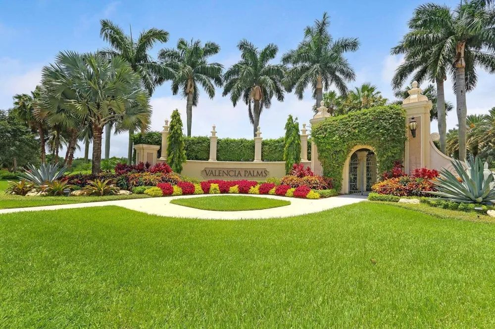 6550 Sand City Way Delray Beach, FL 33446