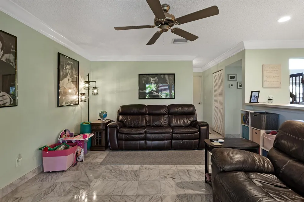 5525 NW 54th Circle Coconut Creek, FL 33073