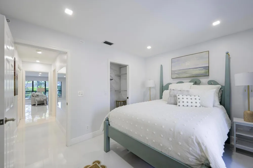 11335 Twelve Oaks Way North Palm Beach, FL 33408