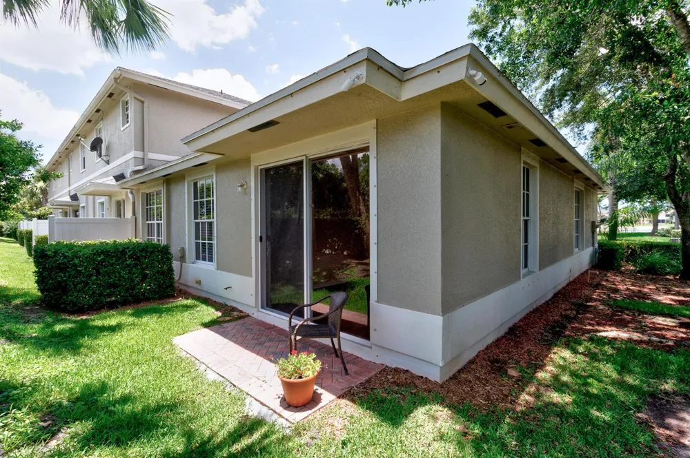 9975 E Villa Circle Vero Beach, FL 32966