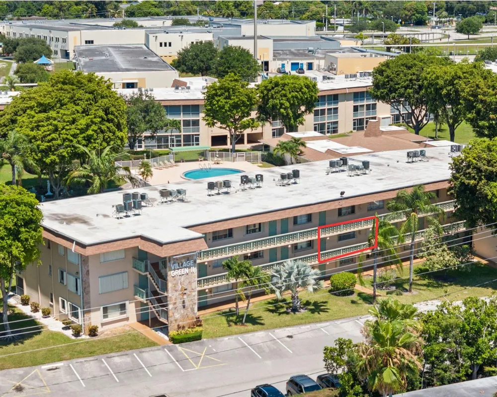 200 Village Green Circle E #206 Palm Springs, FL 33461