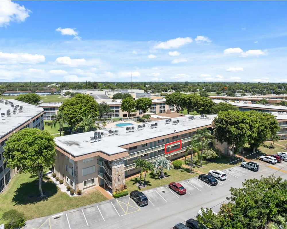 200 Village Green Circle E #206 Palm Springs, FL 33461