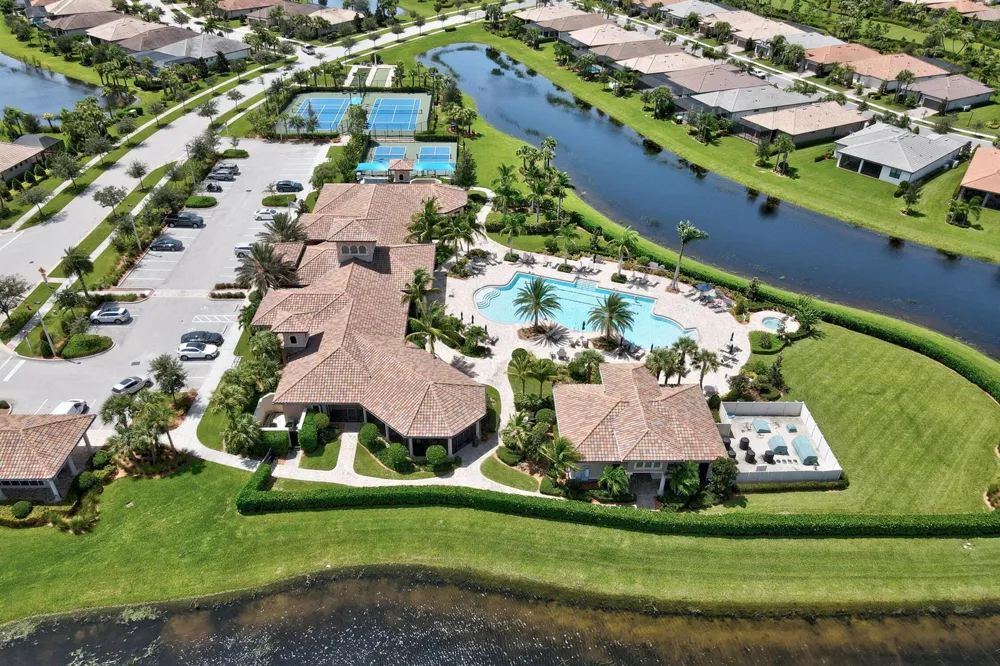 5021 Monroe Circle Vero Beach, FL 32967