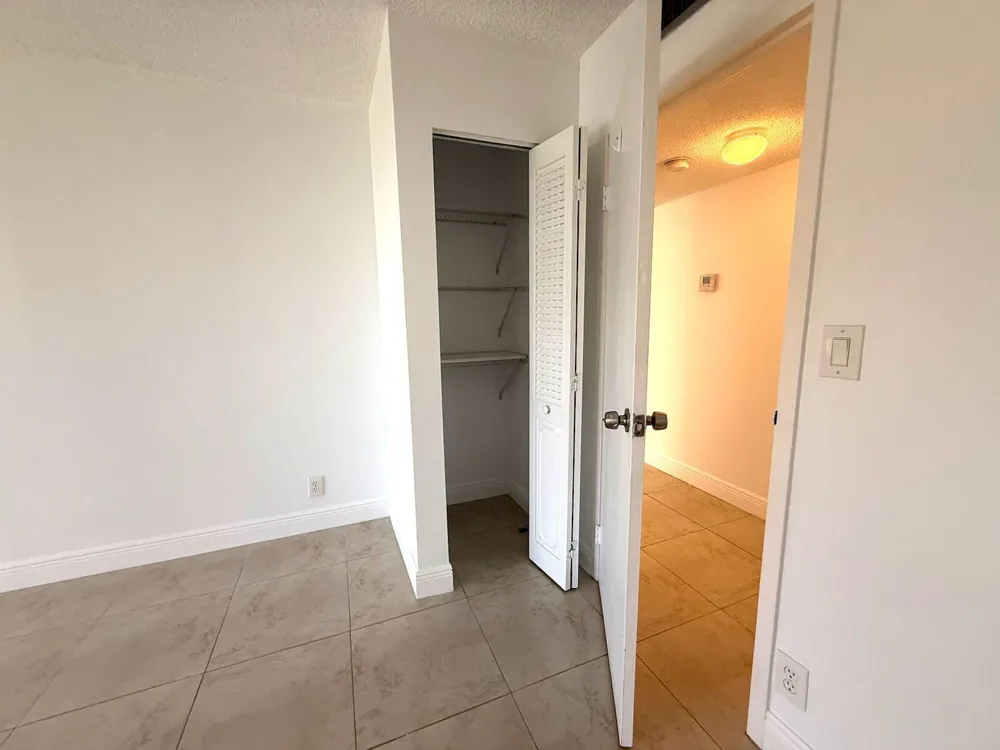 1000 Parkview Drive #316 Hallandale Beach, FL 33009