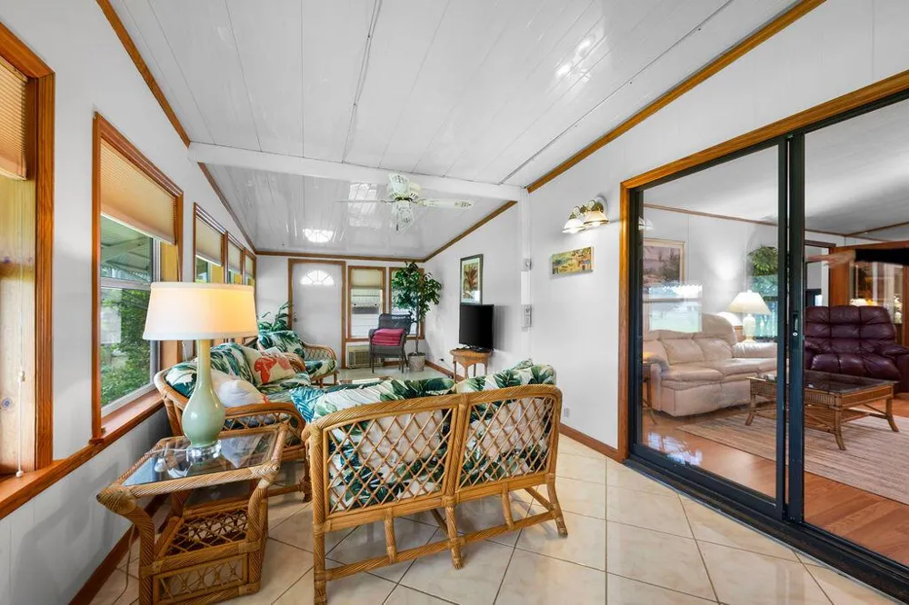 7894 SE Saratoga Drive E Hobe Sound, FL 33455