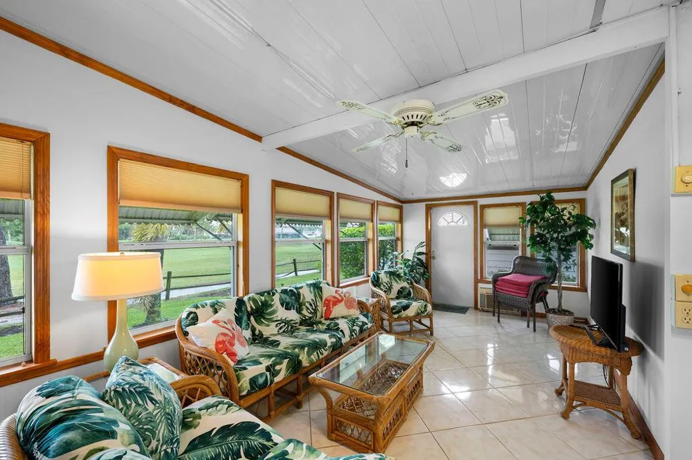 7894 SE Saratoga Drive E Hobe Sound, FL 33455