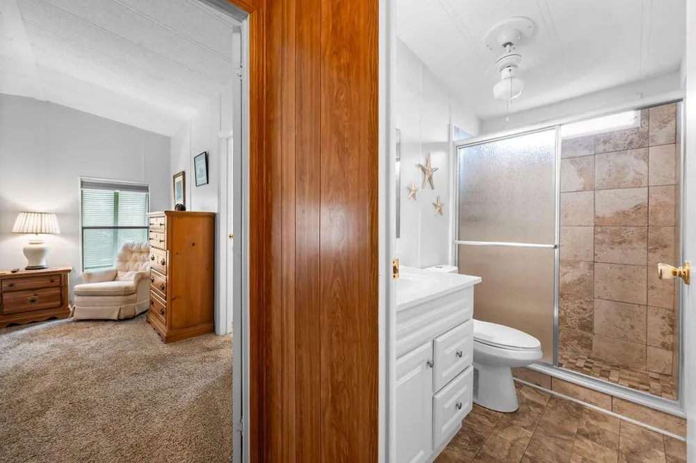 7894 SE Saratoga Drive E Hobe Sound, FL 33455