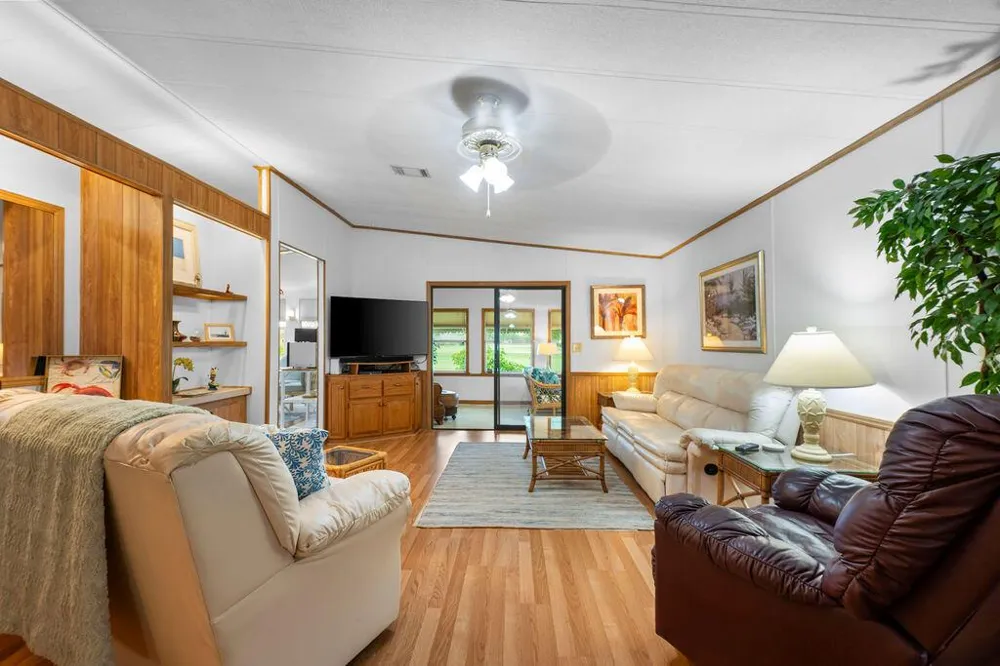 7894 SE Saratoga Drive E Hobe Sound, FL 33455