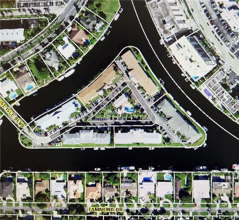 450 Paradise Isle Boulevard Hallandale Beach, FL 33009
