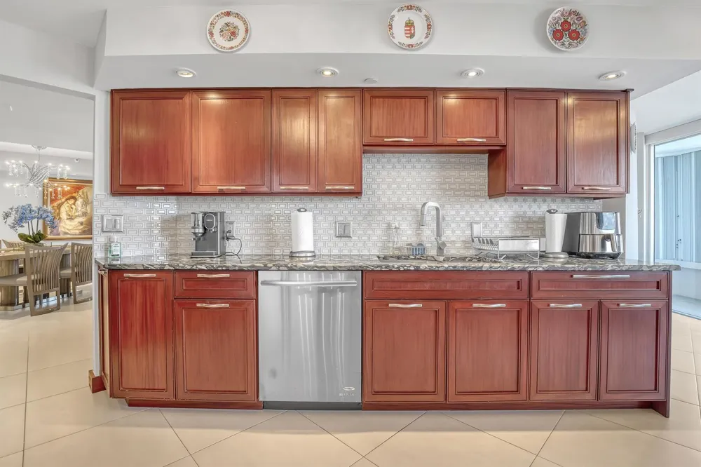 5200 Ocean Drive #1902 Riviera Beach, FL 33404