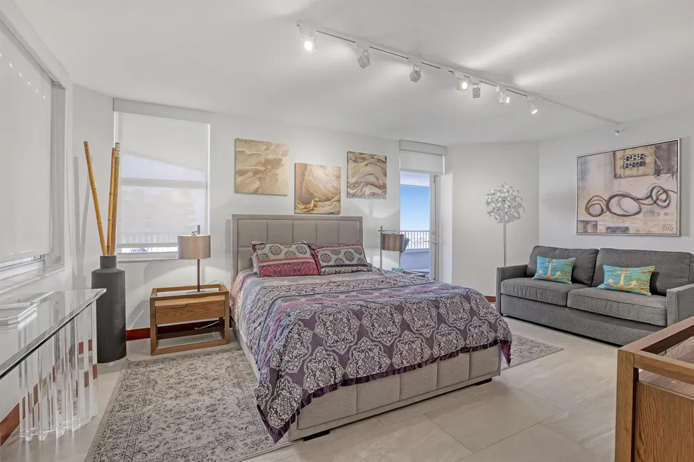 5200 Ocean Drive #1902 Riviera Beach, FL 33404