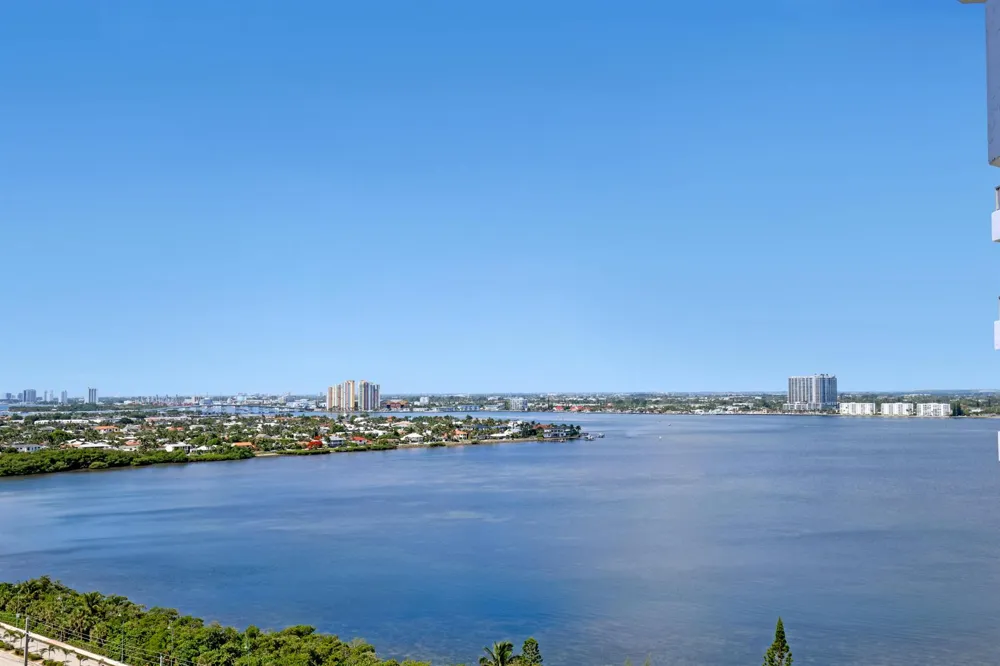 5200 Ocean Drive #1902 Riviera Beach, FL 33404