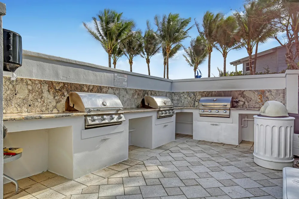 5200 Ocean Drive #1902 Riviera Beach, FL 33404