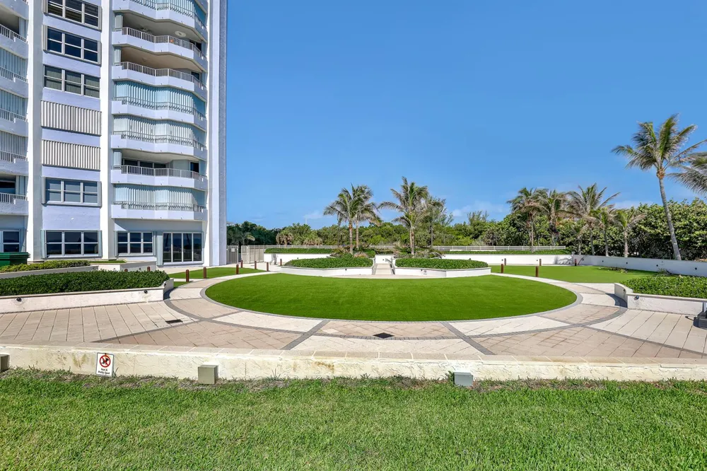 5200 Ocean Drive #1902 Riviera Beach, FL 33404