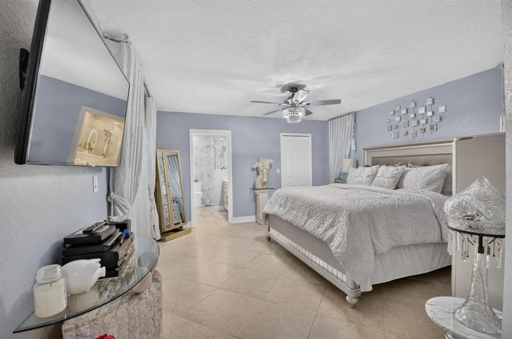19600 Sedgefield Terrace Boca Raton, FL 33498