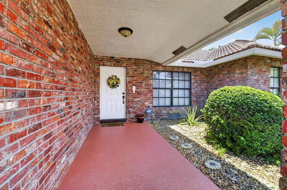 19600 Sedgefield Terrace Boca Raton, FL 33498