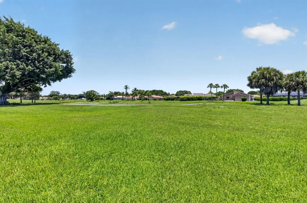 19600 Sedgefield Terrace Boca Raton, FL 33498