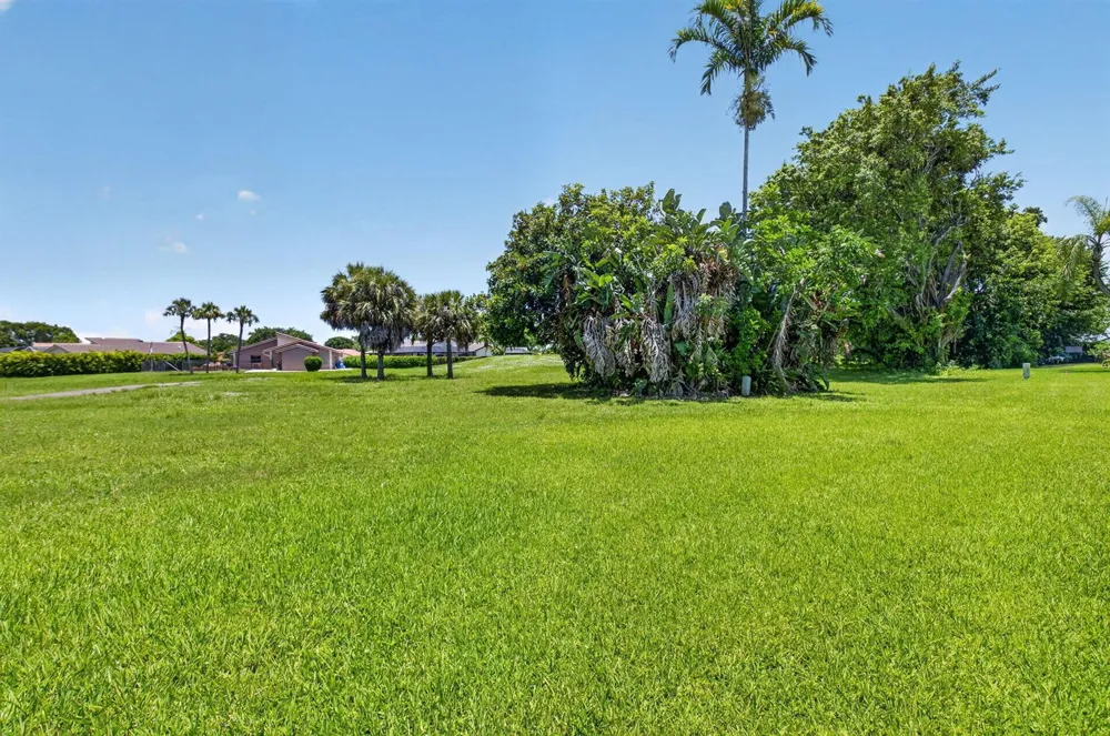 19600 Sedgefield Terrace Boca Raton, FL 33498