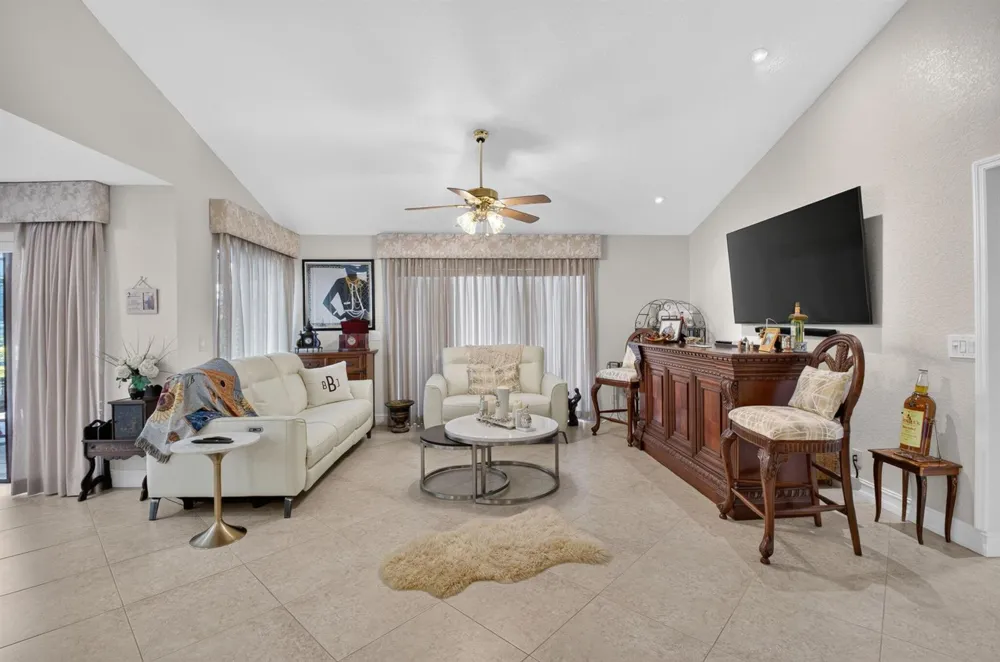 19600 Sedgefield Terrace Boca Raton, FL 33498