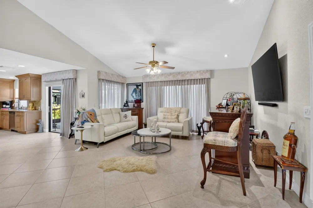 19600 Sedgefield Terrace Boca Raton, FL 33498