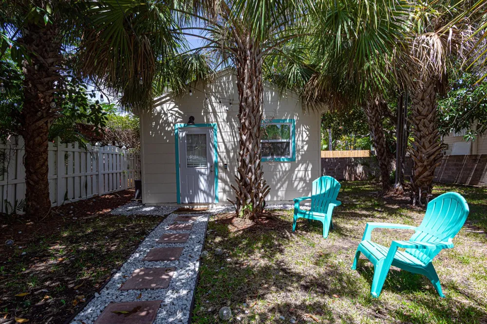 305 Lakeside Drive 