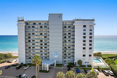 840 Ocean Drive #905