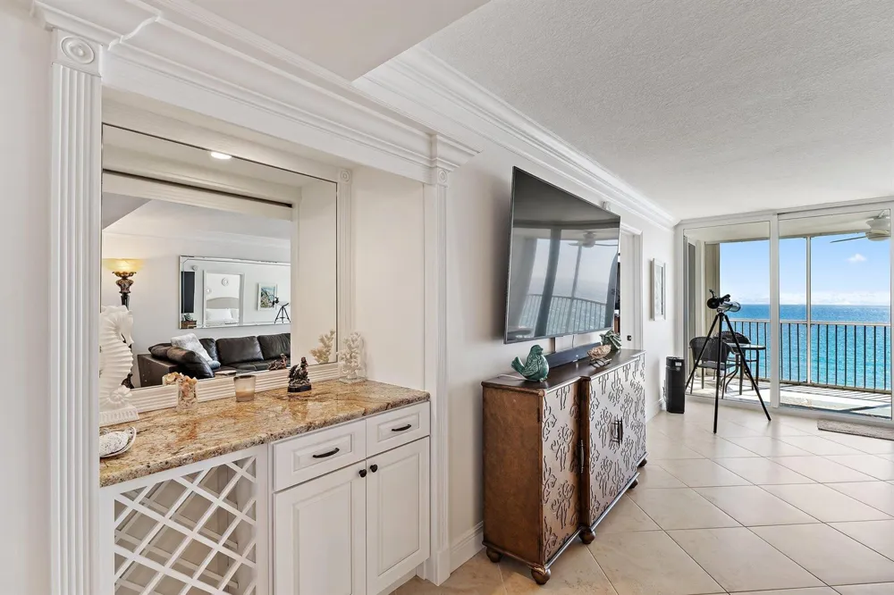 840 Ocean Drive #905 Juno Beach, FL 33408