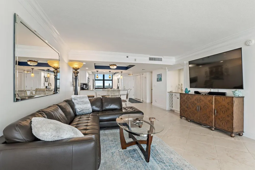 840 Ocean Drive #905 Juno Beach, FL 33408