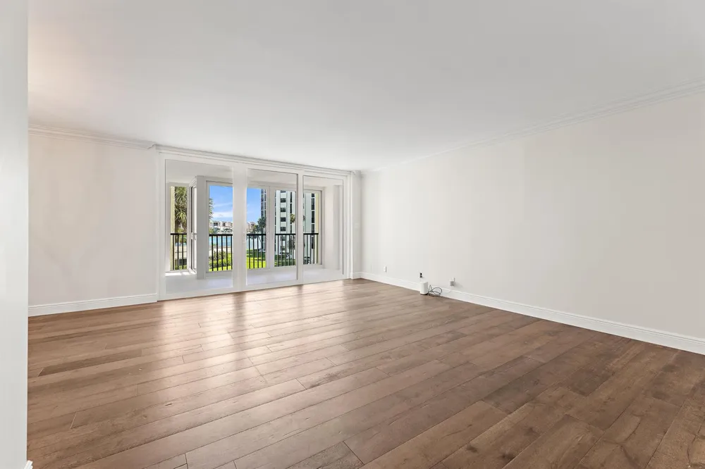 19800 Sandpointe Bay Drive #305 Tequesta, FL 33469