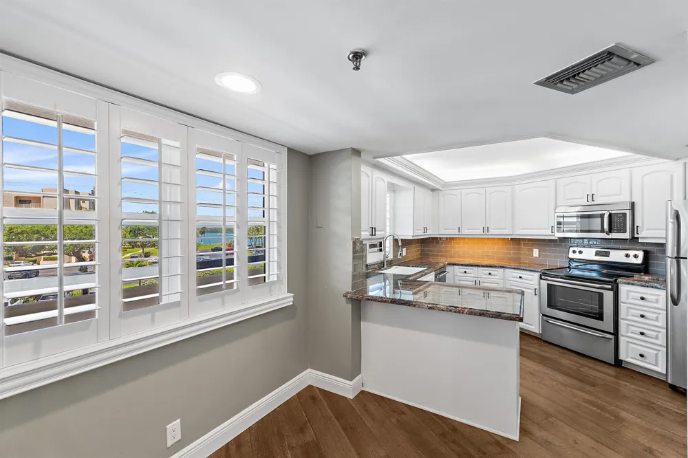 19800 Sandpointe Bay Drive #305 Tequesta, FL 33469