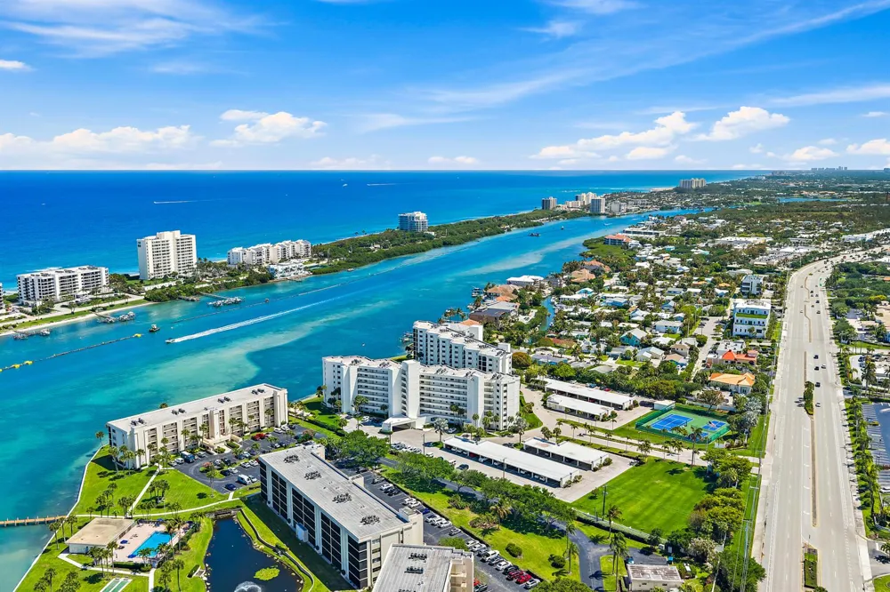 19800 Sandpointe Bay Drive #305 Tequesta, FL 33469