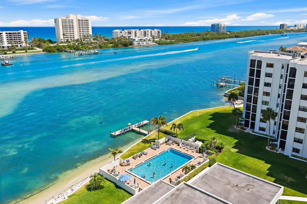 19800 Sandpointe Bay Drive #305 Tequesta, FL 33469