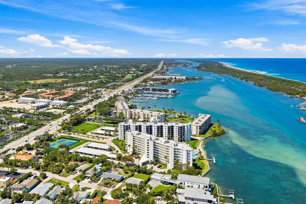 19800 Sandpointe Bay Drive #305 Tequesta, FL 33469
