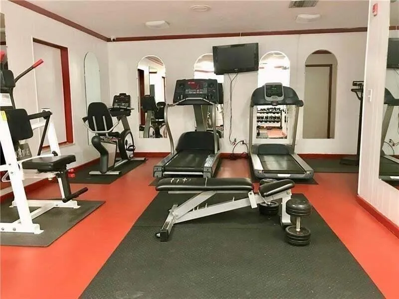 4090 NW 42nd Avenue #105 Lauderdale Lakes, FL 33319